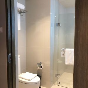 Deluxe Studio Apartment